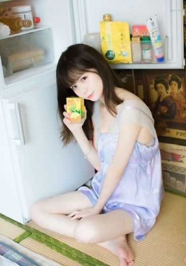 久久久亚洲日本精品一区_高清手机在线看