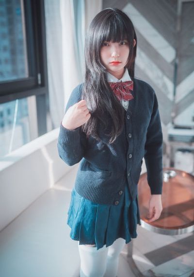 中国少妇裸体操屄毛片_720免费电视剧