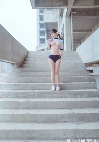 欧美又大又粗又硬BBB视频_高清完整在线观看