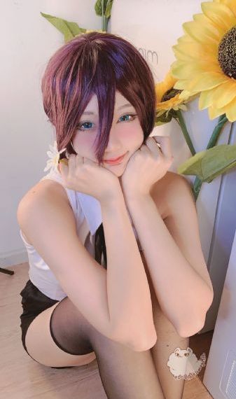 玩花蒂跪趴把腿分到最大在线播放_720高清完整版播放