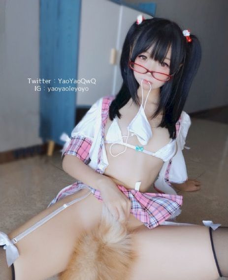 上公交车美女一级黄色片_成人在线观看免费