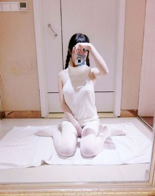 久久噜噜色综合一区二区_蓝光免费在线观看