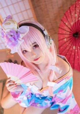 欧美aaa在线_720手机免费观看完整