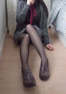 免费看男人靠女人网站免费的_DVD全集免费播放